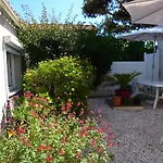 Le Calypso 2* Hyères