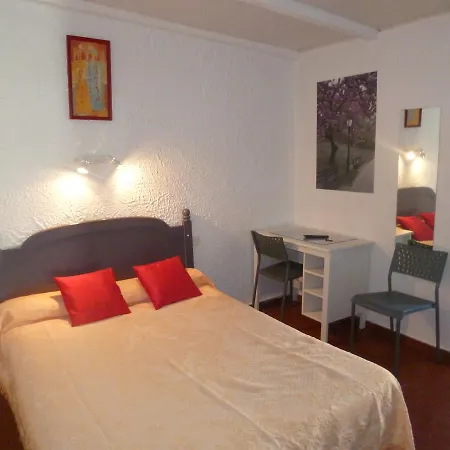 Le Calypso Hotel Hyères