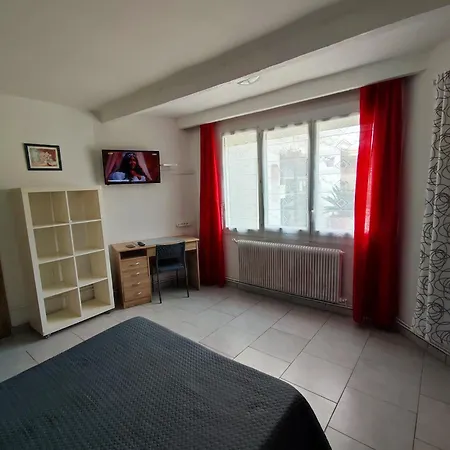 Отель Le Calypso 2*