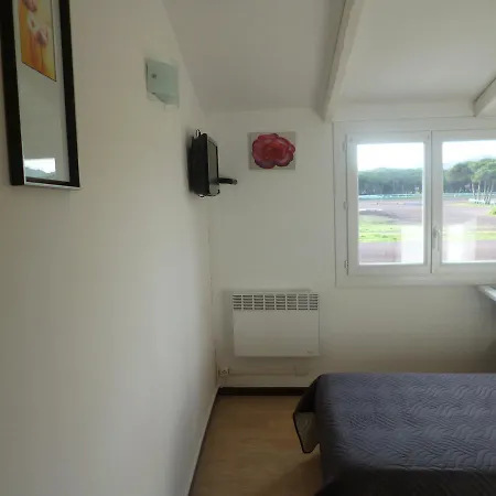 فندق Le Calypso Hyères