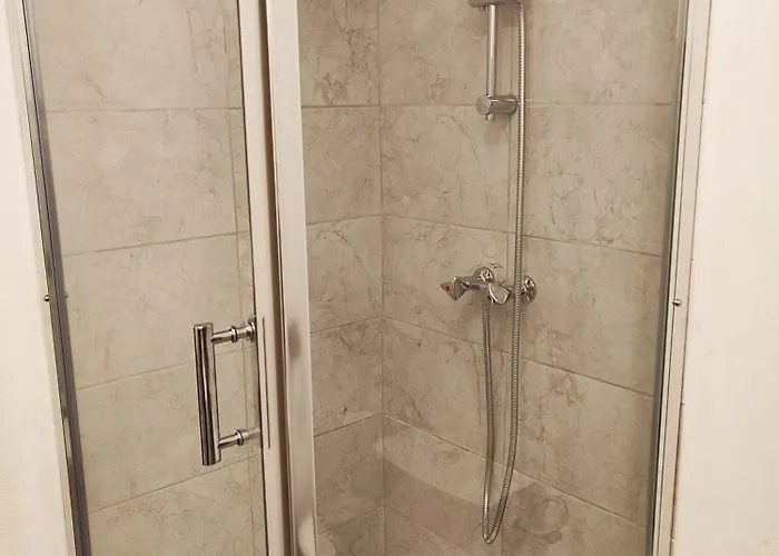 Le Calypso 2* Hyeres