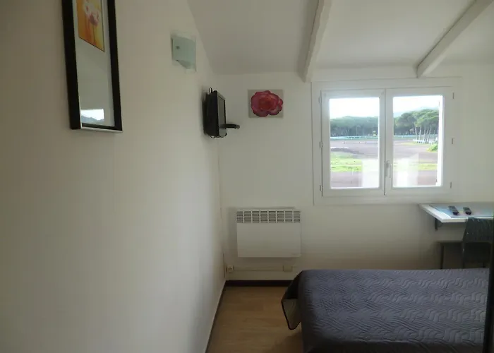 Hotel Le Calypso Hyères