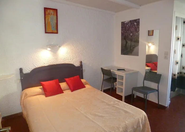 Le Calypso Hotel Hyères