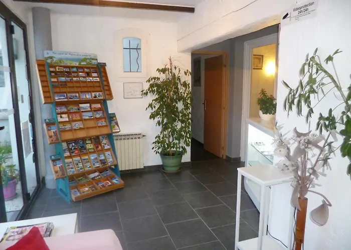 Le Calypso 2* Hyères